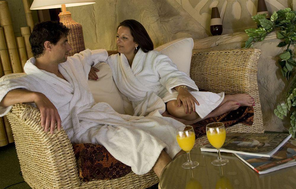 Tlh Carlton Hotel And Spa - Tlh Leisure And Entertainment Resort Torquay Eksteriør billede