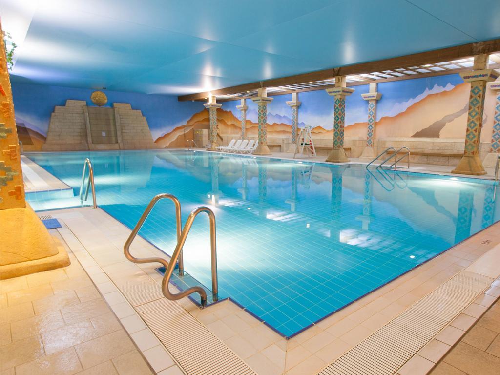 Tlh Carlton Hotel And Spa - Tlh Leisure And Entertainment Resort Torquay Eksteriør billede