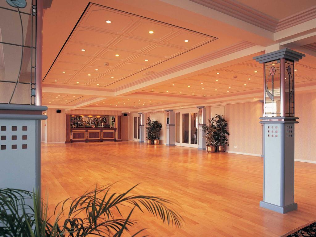 Tlh Carlton Hotel And Spa - Tlh Leisure And Entertainment Resort Torquay Eksteriør billede